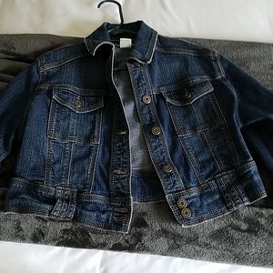 L maurices crop denim jacket!